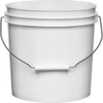 2 Gallon White Plastic Pail with Metal Handle (P5 Series)